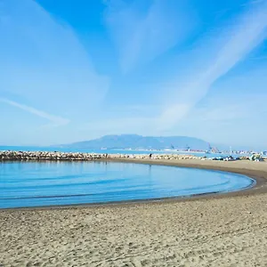 https://luminoso-apartamento-3hab-en-pedregalejo-playa.es-andalucia.com